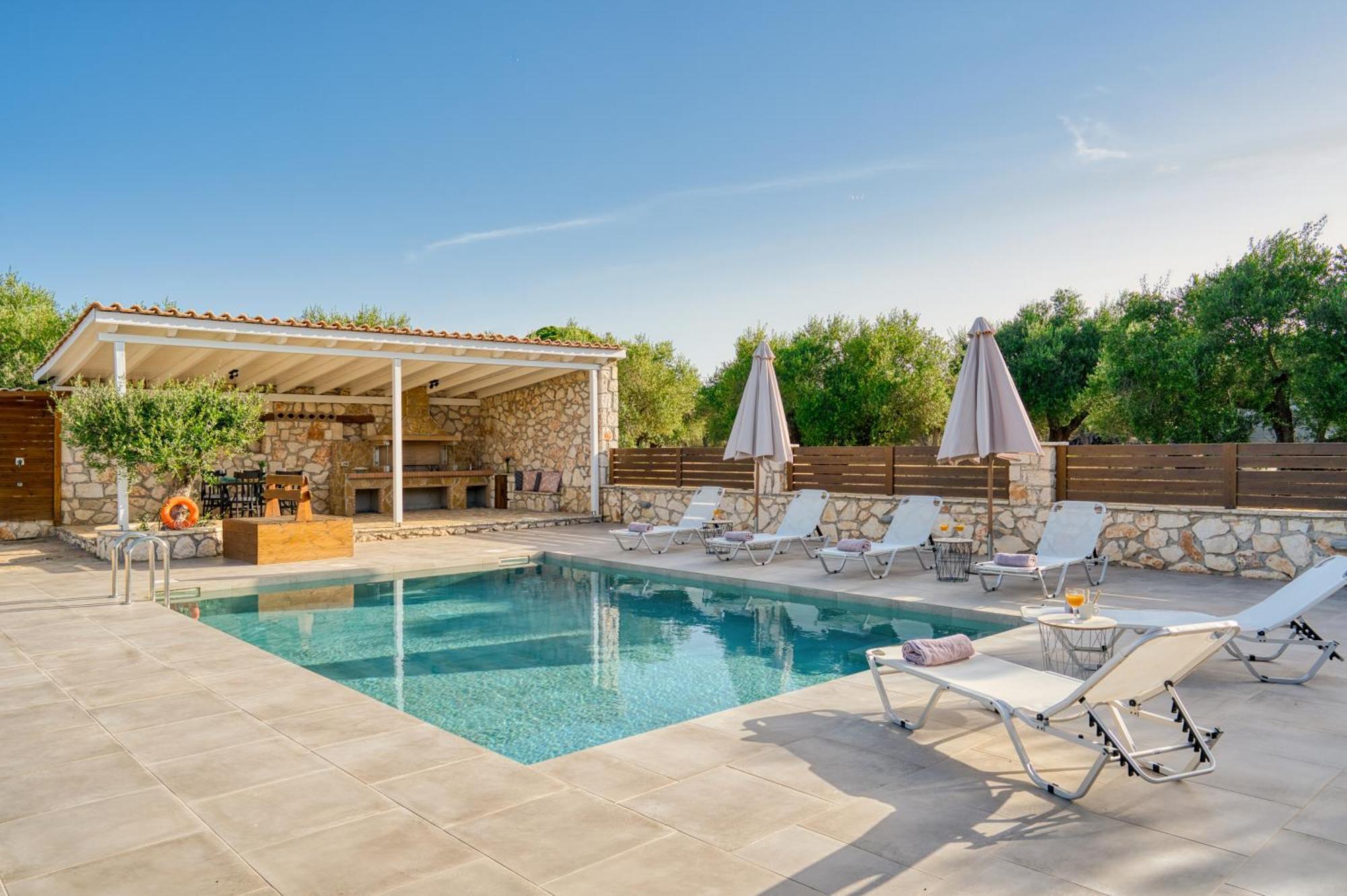 Astarte Villas - Astra Private Villas With Pool Vasilikí Extérieur photo
