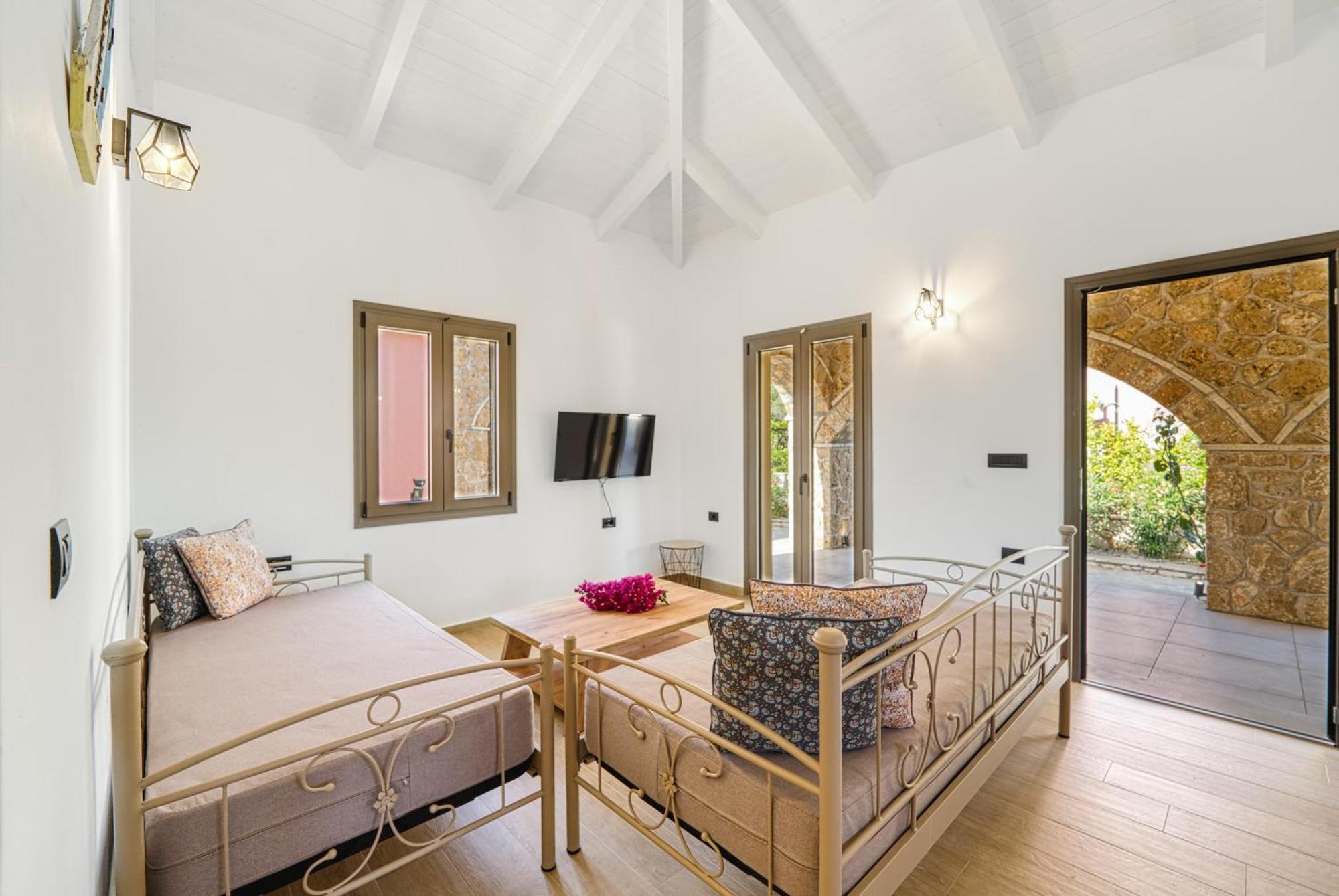 Astarte Villas - Astra Private Villas With Pool Vasilikí Extérieur photo